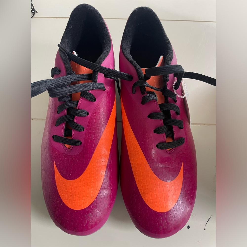 Women’s Nike cleats. Size 7.5